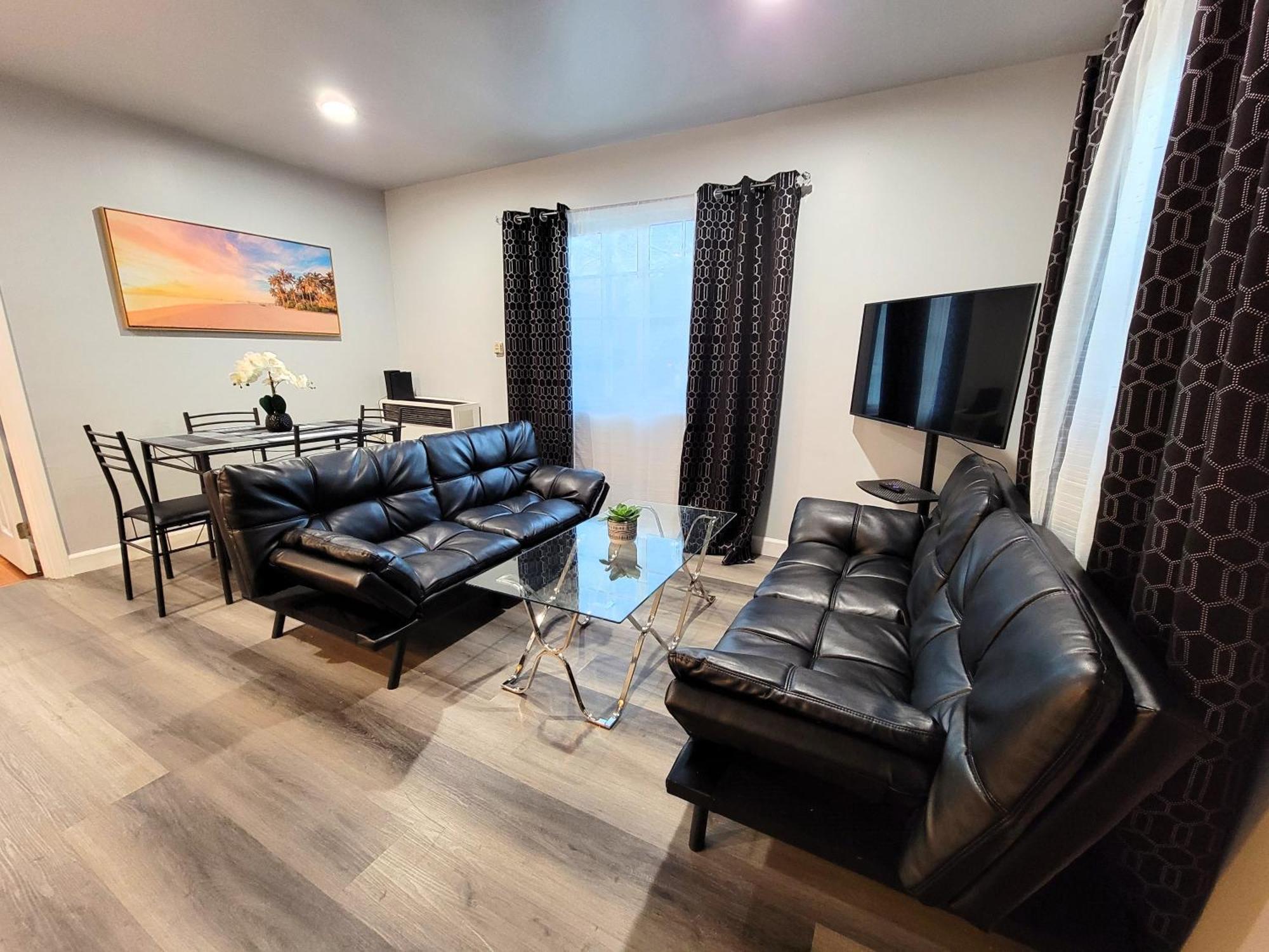 2 Bedroom Apartment1 Mile South From The Hollywood Walk Of Fame And Hollywood Sign Appartement *